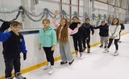 Учащиеся 5В класса посетили ледовый дворец